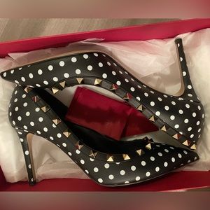 Valentino Rockstud pumps